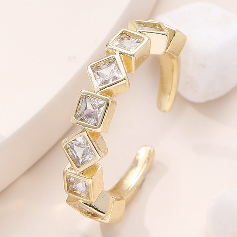 Venta al por mayor Anillos De Cobre Cuadrados Con Diamantes Chapados En Oro
